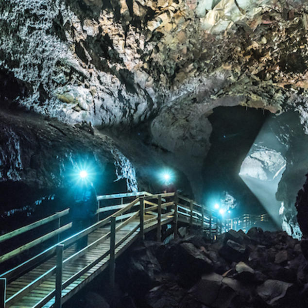 Húsafell - Víðgelmir, die Lava Tunnel